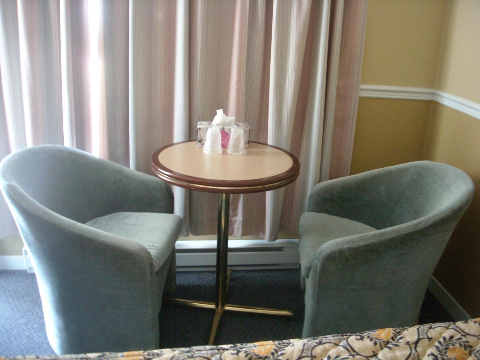Motel Montreal Notre-Dame-de-l'Ile-Perrot Екстер'єр фото