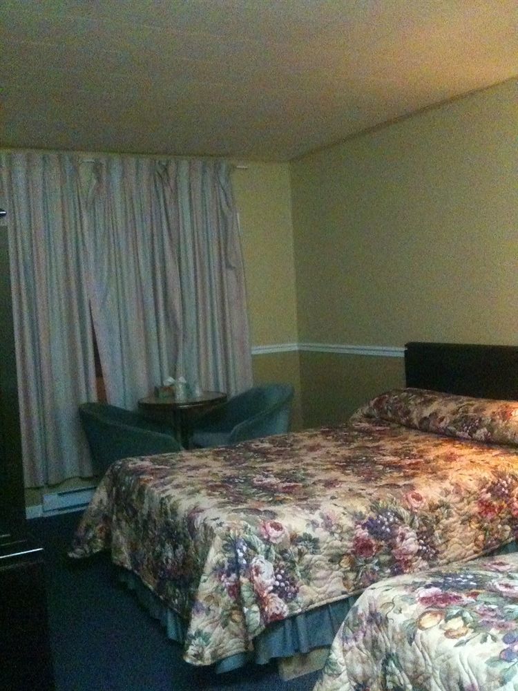 Motel Montreal Notre-Dame-de-l'Ile-Perrot Екстер'єр фото